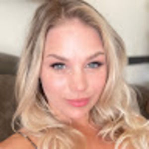 Meet your Posher, Angelina